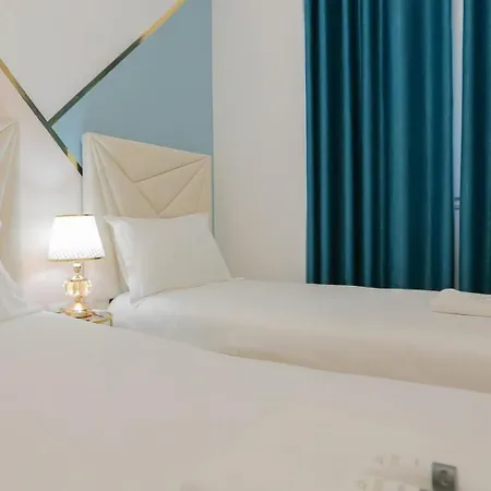 - 2 Bedroom * טיראנה